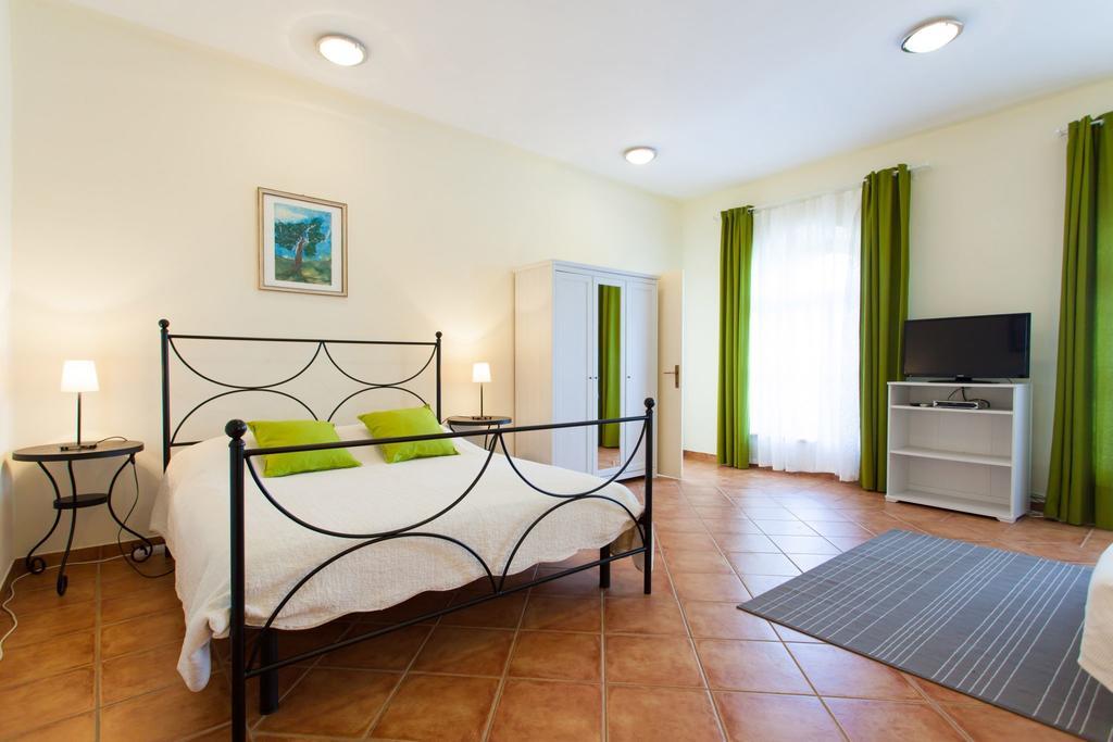 מוטובון Apartments Garden חדר תמונה