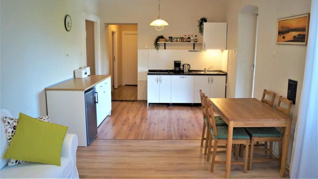 מוטובון Apartments Garden מראה חיצוני תמונה